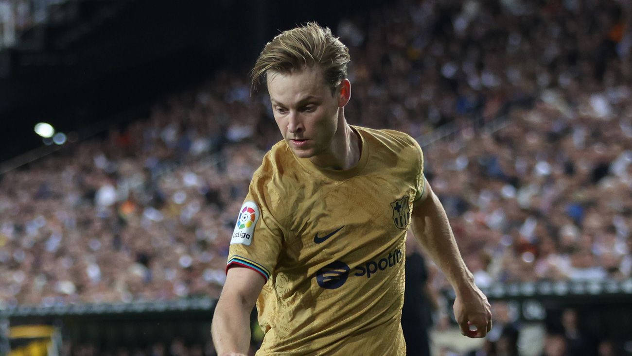 Frenkie de Jong ante el Valencia