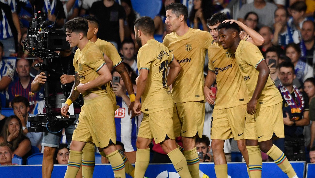 Jugadores del FC Barcelona celebran un gol