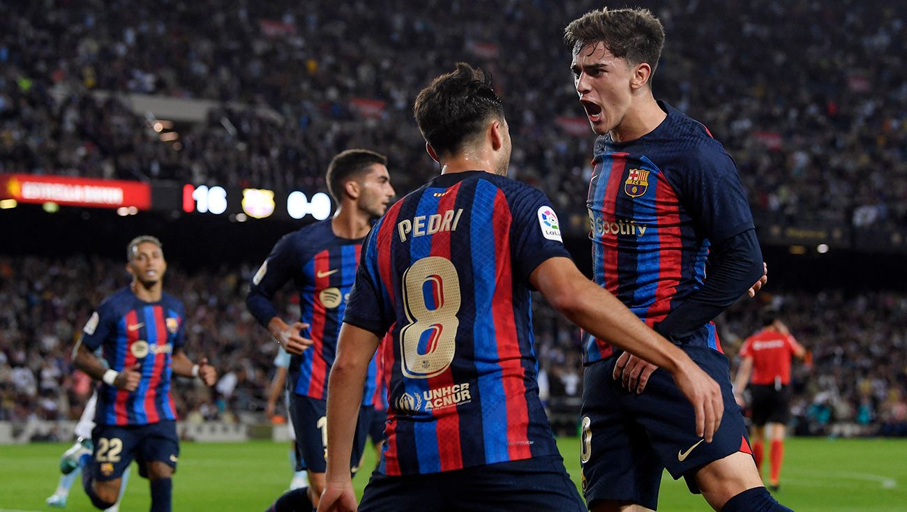Pedri y Gavi celebran un gol en el Camp Nou