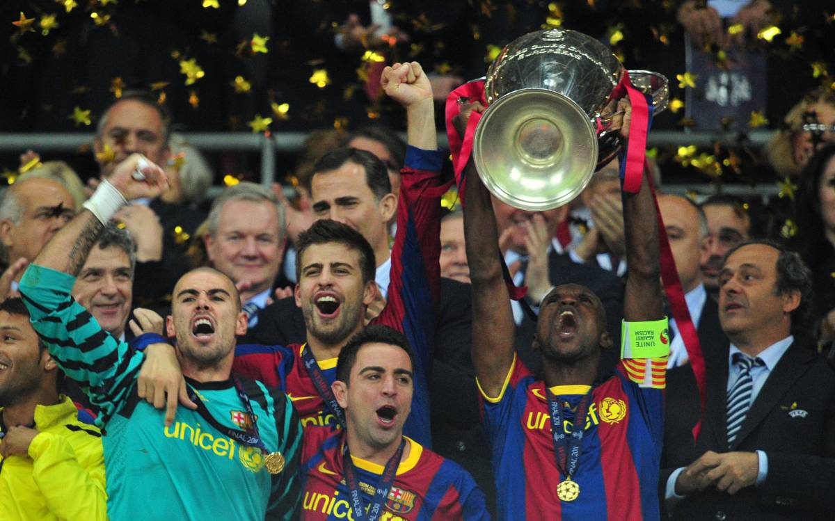 Abidal levanta la cuarta orejona en la historia del Barça