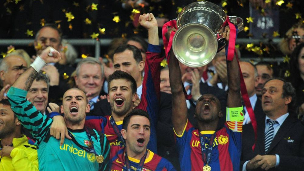 Abidal levanta la cuarta orejona en la historia del Barça