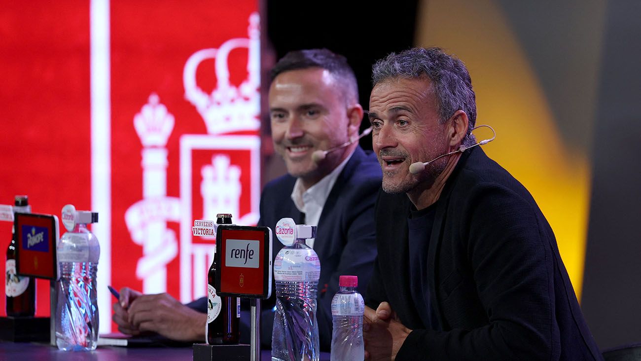 Luis Enrique in a press conference with the Spanish National Team