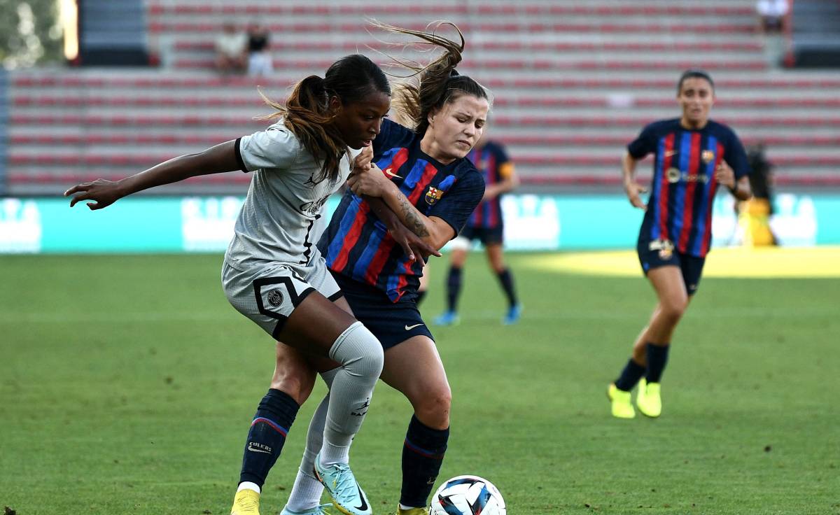 Claudia Pina, en un partido ante el PSG