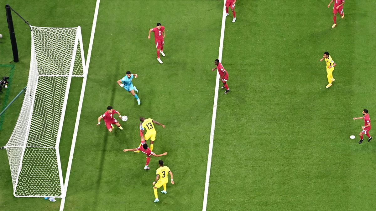 Enner Valencia anota un gol en fuera de juego