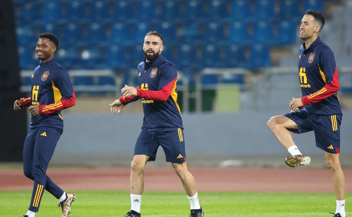 Dani Carvajal trains with the spanish national team