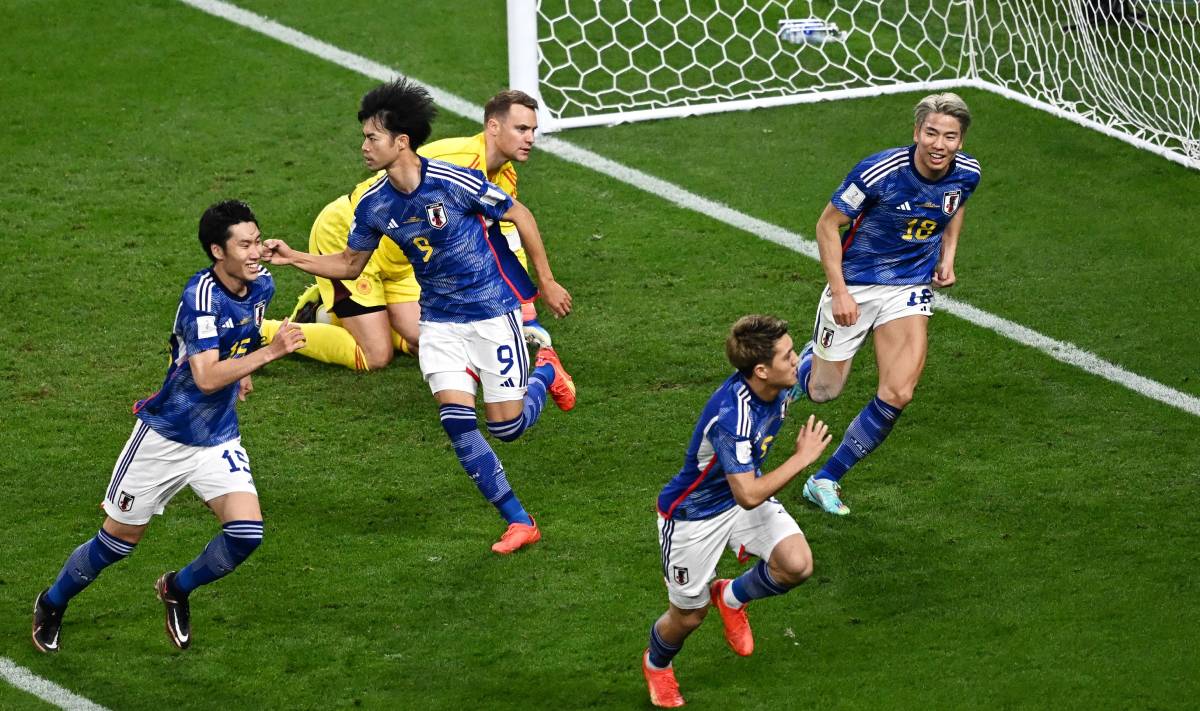 Japón festeja tras marcar ante Alemania
