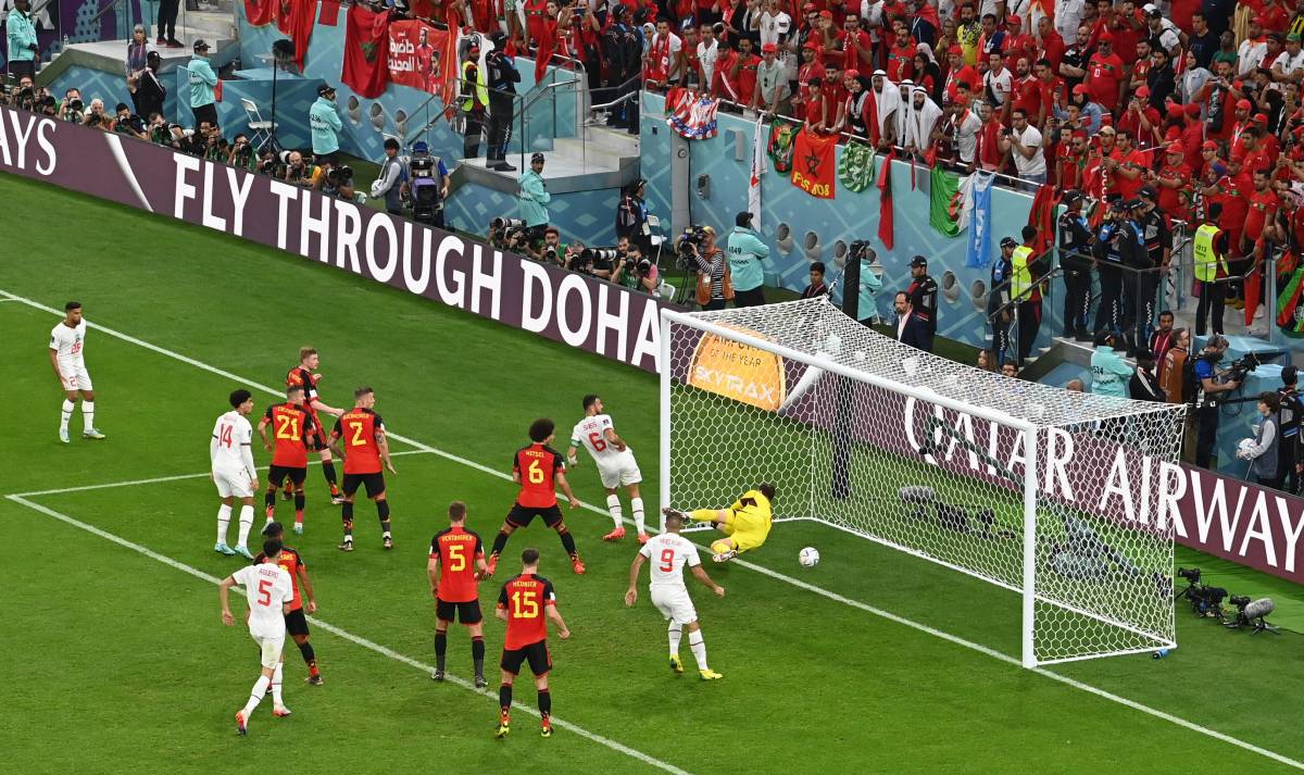 Error de Courtois en el gol de Marruecos
