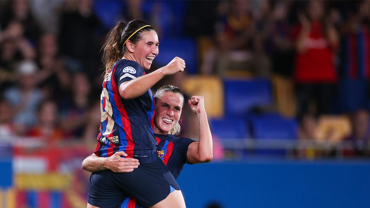 Mariona Caldentey y Ana Maria Crnogorcevic celebran un gol del Barça