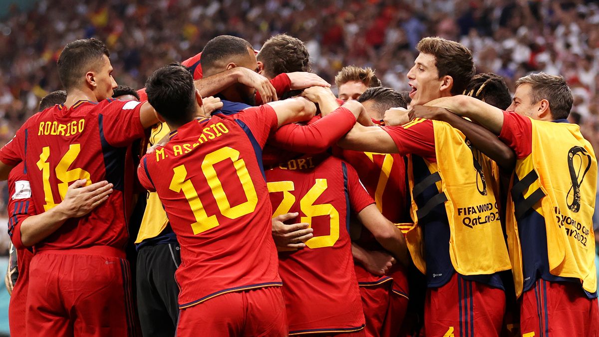 Los jugadores de España celebran un gol ante Alemania
