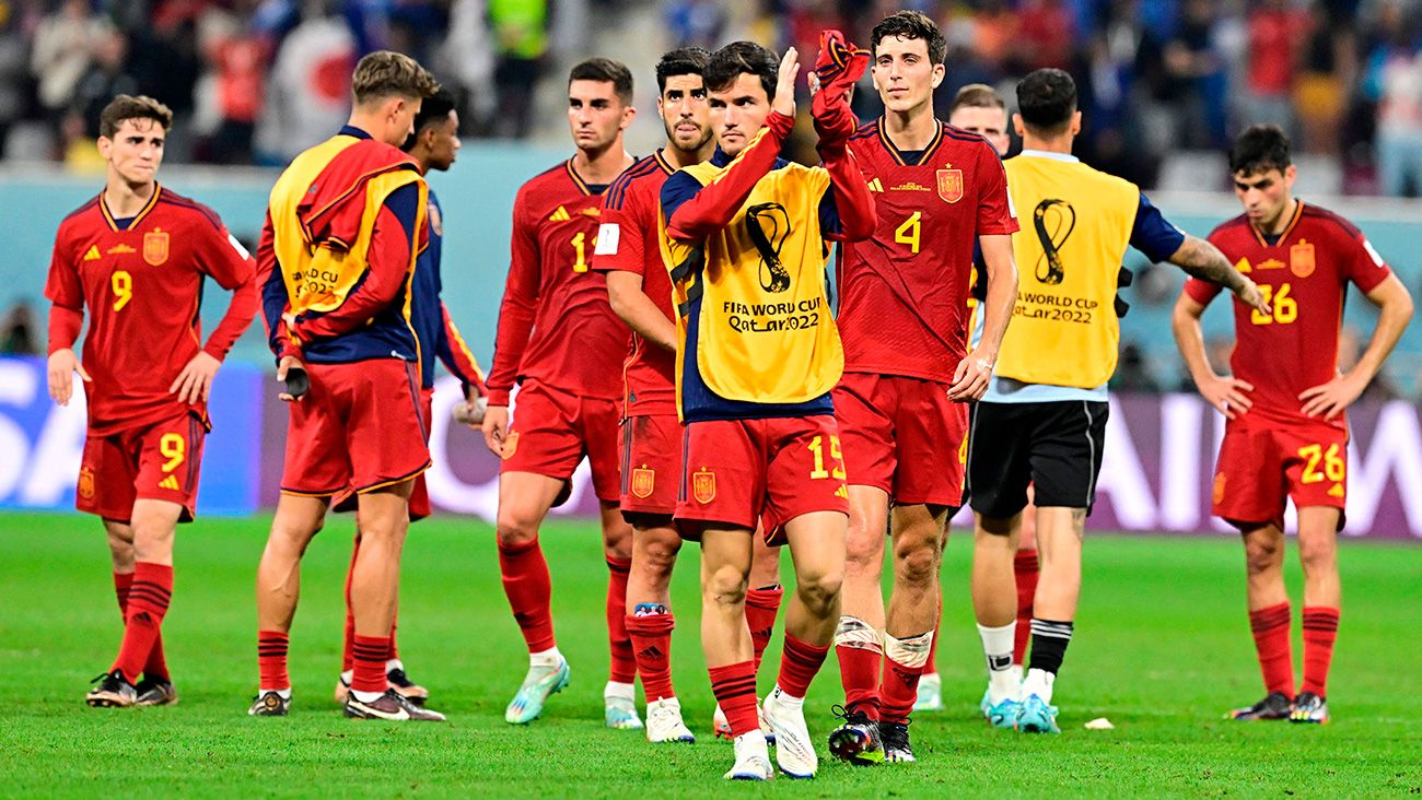 Spanish players after the game vs Japan
