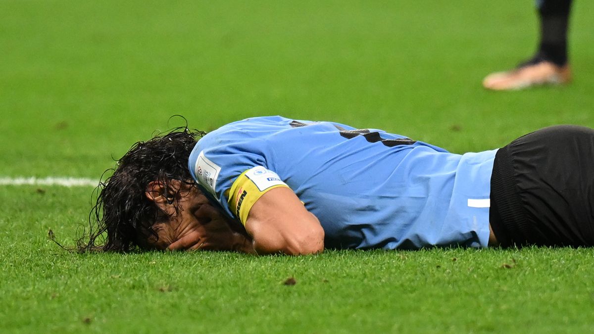 Edinson Cavani se lamenta en el Ghana vs Uruguay