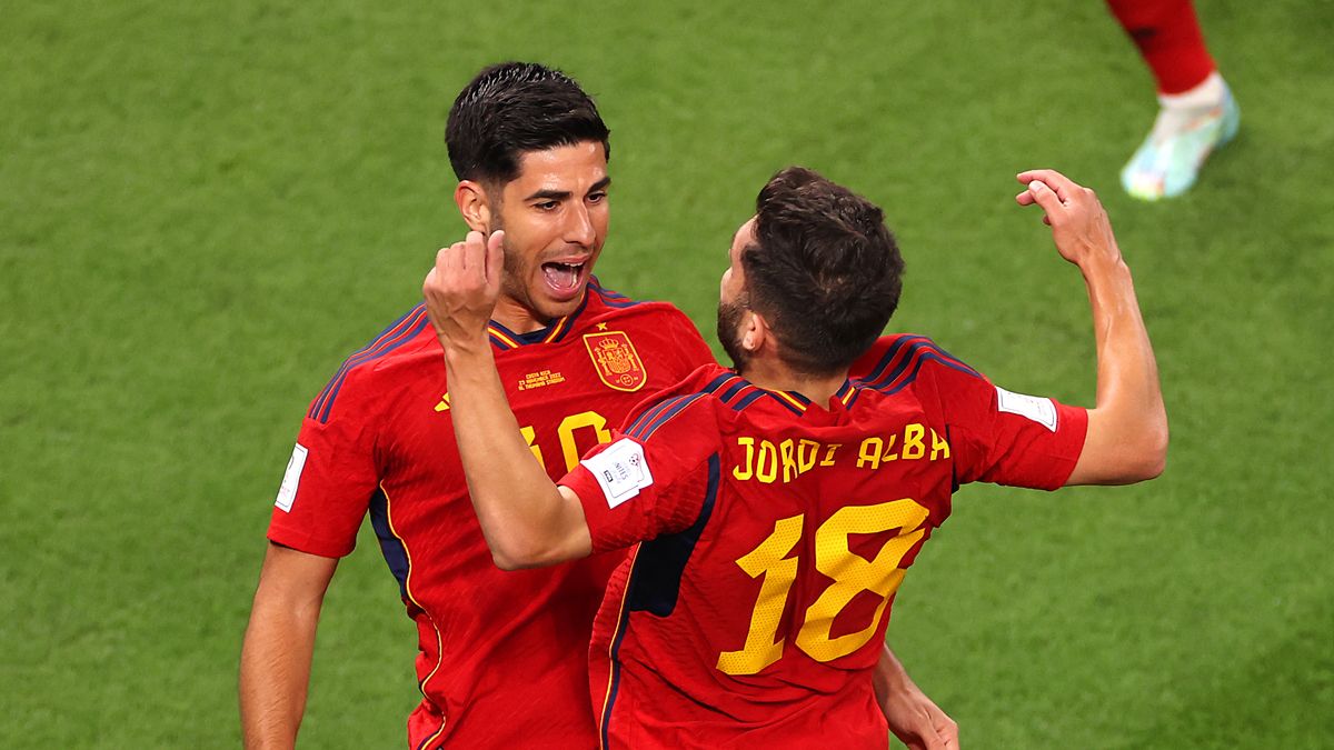 Jordi Alba asistió a Asensio y provocó un penal contra Costa Rica