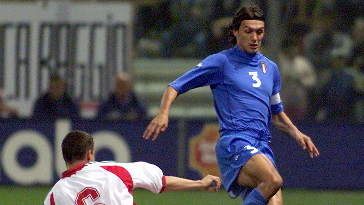 Paolo Maldini, con Italia, jugó 23 partidos