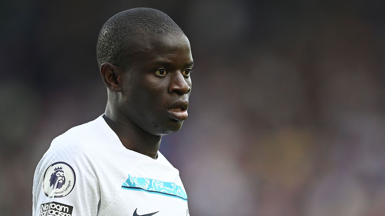 N'Golo Kanté en un partido con el Chelsea