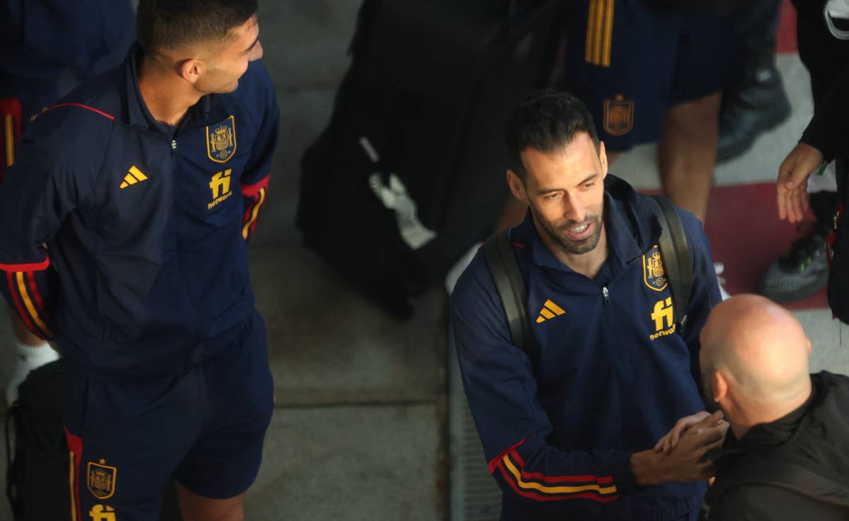 Busquets back in Spain