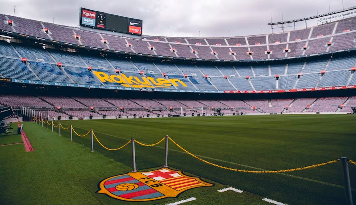 El Camp Nou completamente vacío