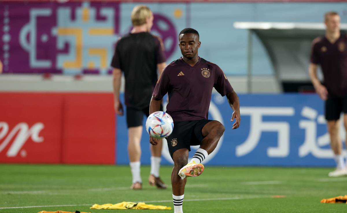 Moukoko trains with Germany