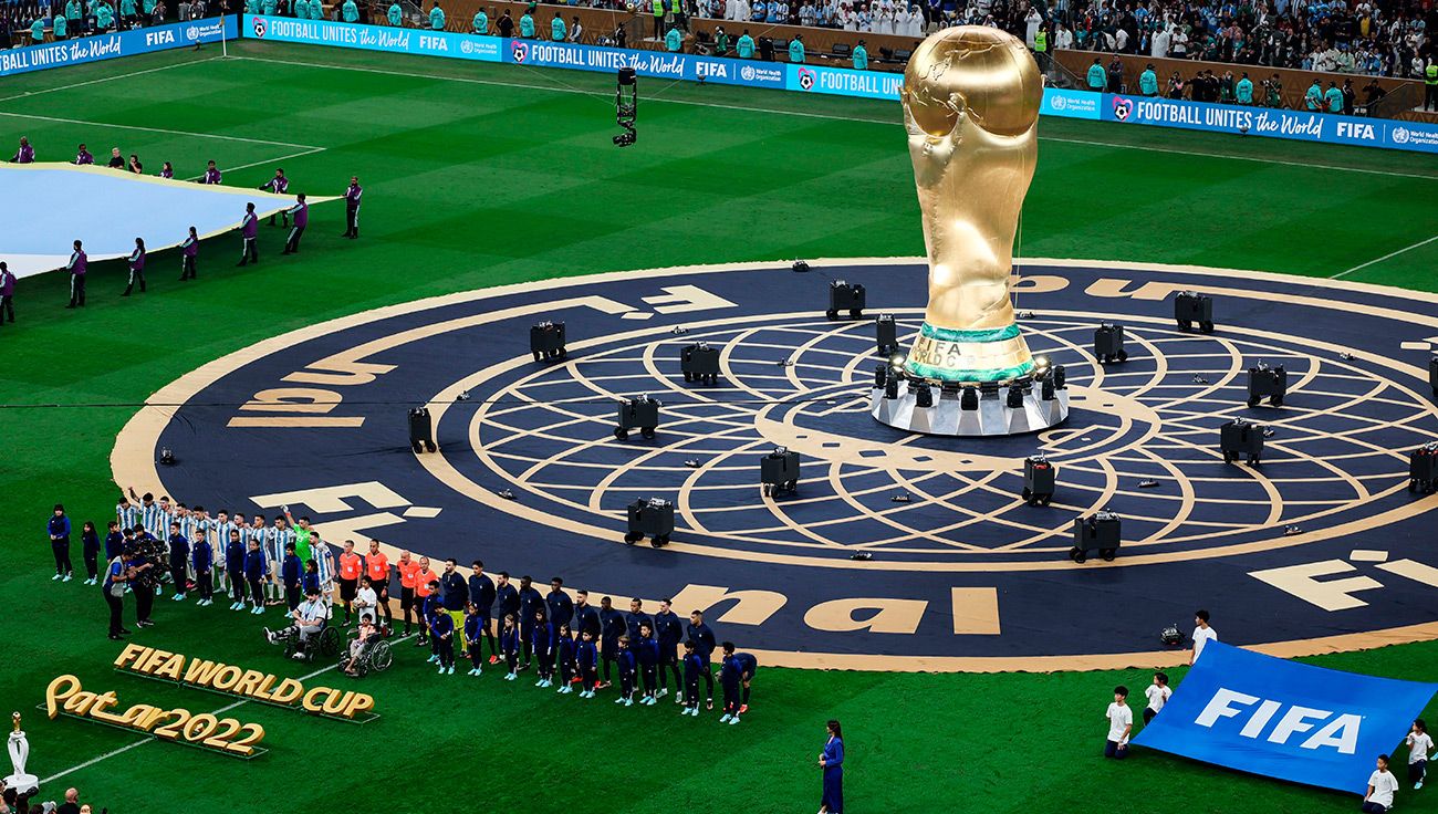 Argentina y Francia antes de disputar la final