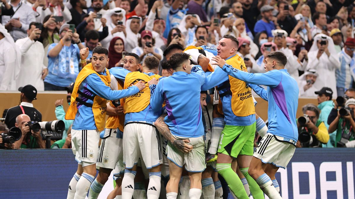 Los jugadores de Argentina celebran en el Mundial