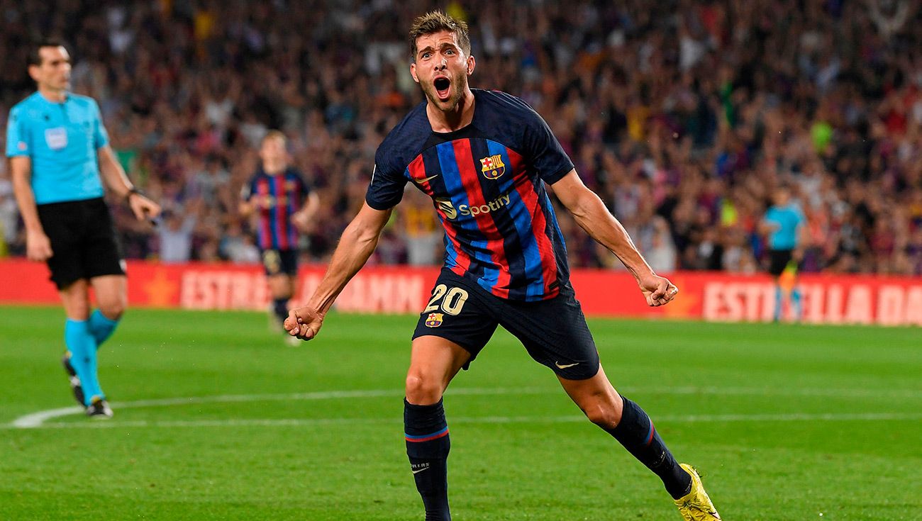 Sergi Roberto celebra un gol con el Barça