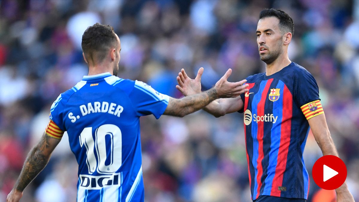 Sergi Darder y Sergio Busquets tras el Barça vs Espanyol