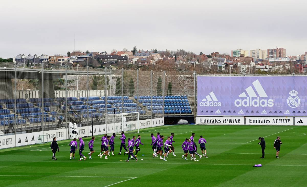 Real Madrid players attend a training session at the Ciudad Real Madrid training complex in Valdebebas