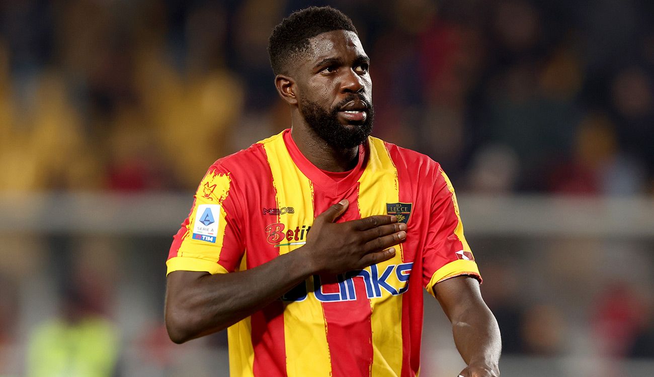 Samuel Umtiti frente a la Lazio