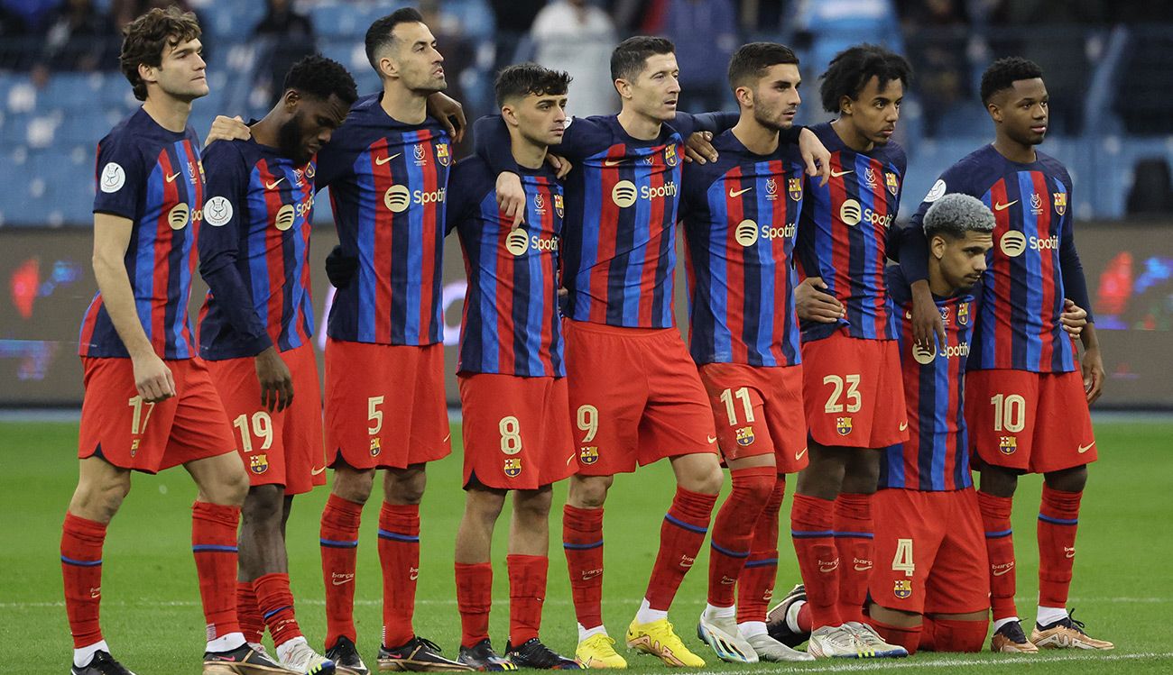 El Barça durante la tanda de penaltis frente al Betis