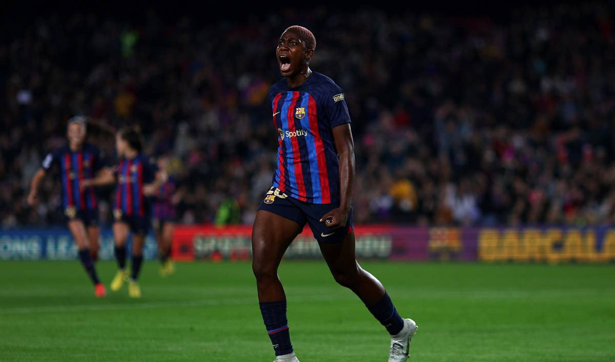 Oshoala festeja un gol con el Barça