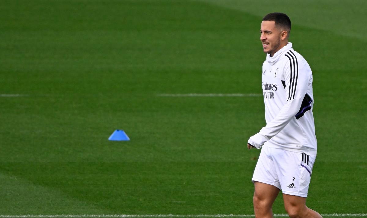 Hazard se entrena con el Madrid