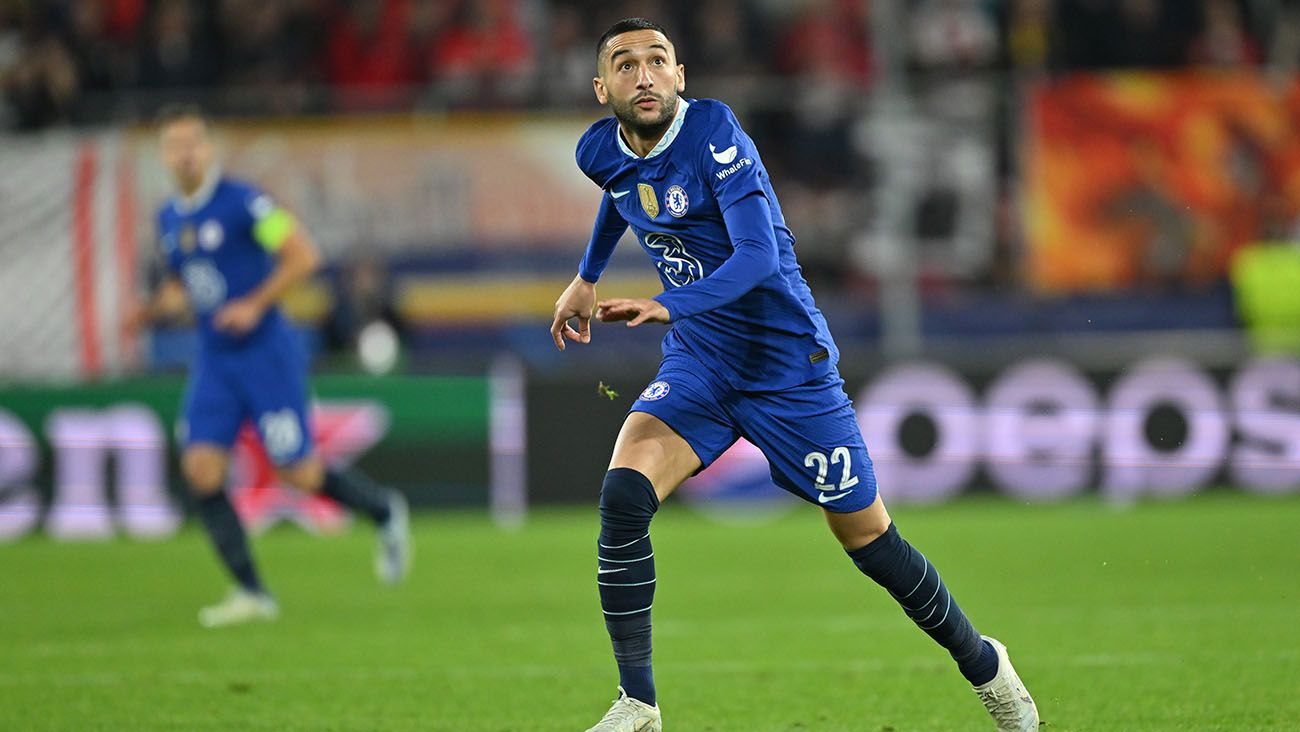 Hakim Ziyech en un partido con el Chelsea