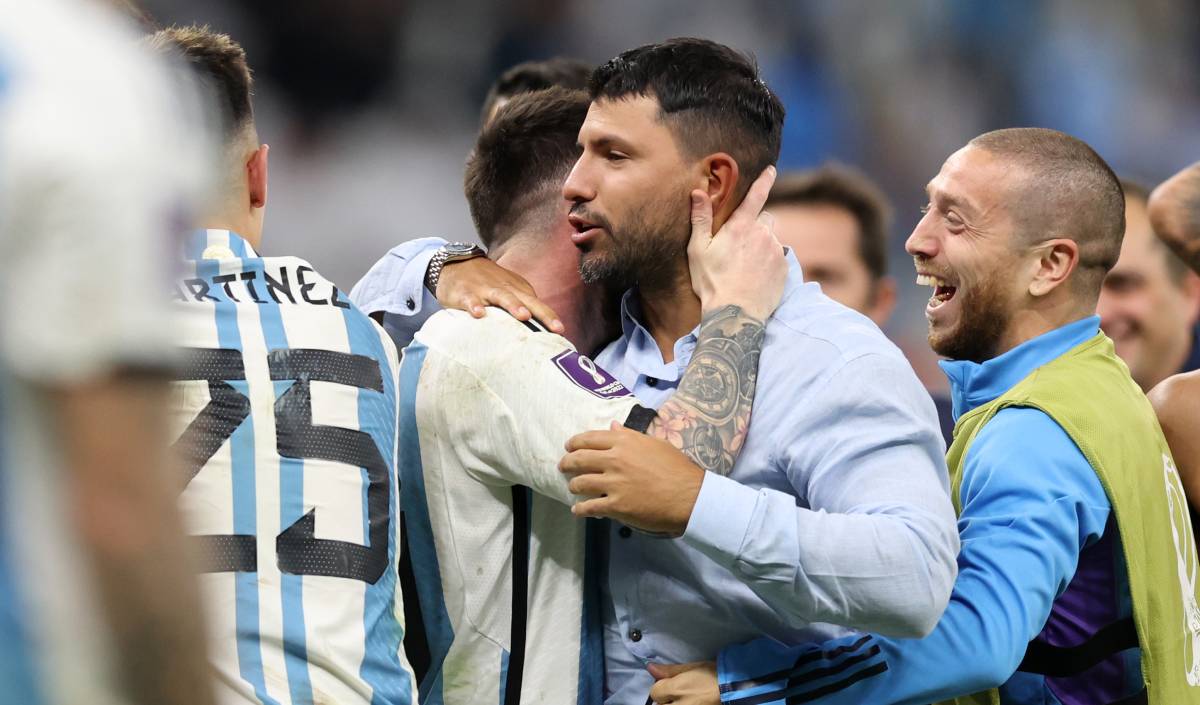 Agüero and Messi after a match