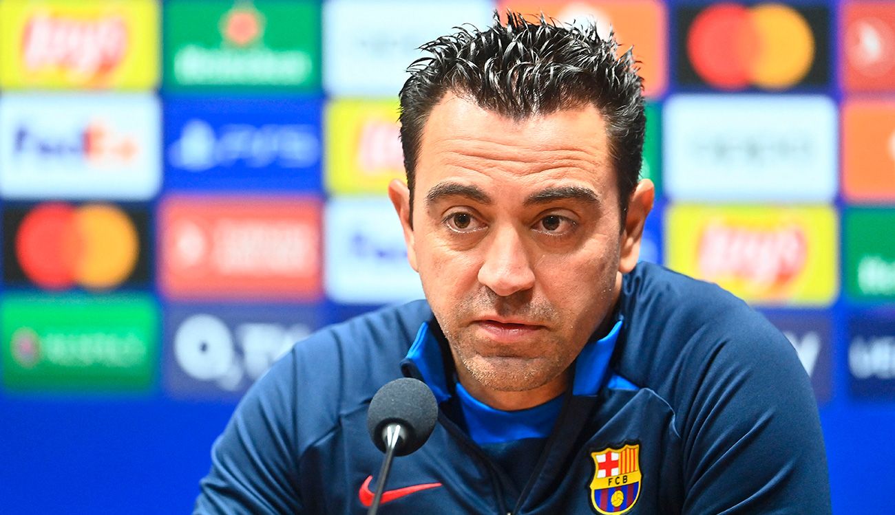 Xavi en rueda de prensa