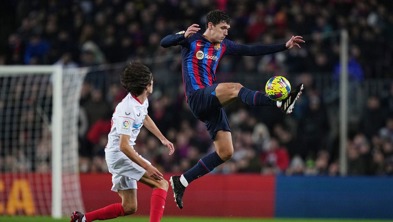 Andreas Christensen durante un partido con el Barça