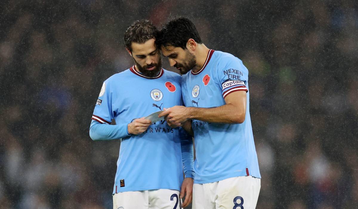 Bernardo Silva e Ilkay Gündogan, en un partido ante el Fulham