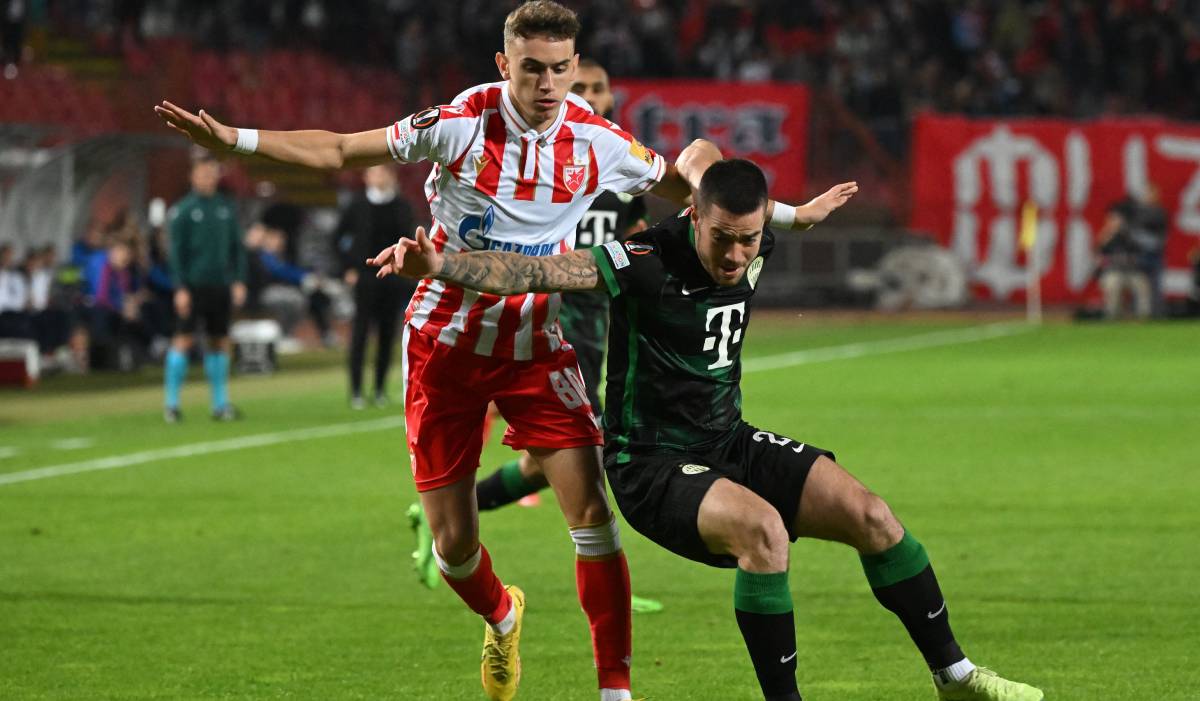 Mitrovic, en un partido ante el Ferencvaros