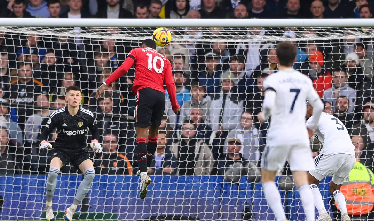 Rashford marca un gol ante el Leeds