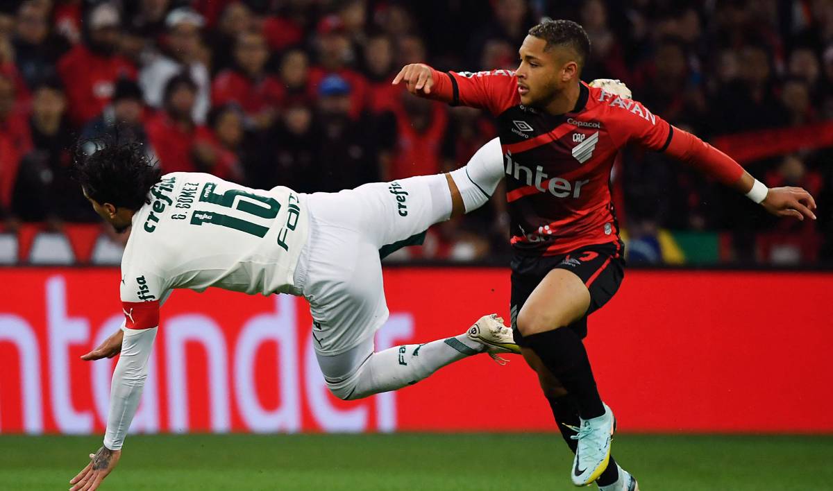 Vitor Roque, en un partido ante el Palmeiras