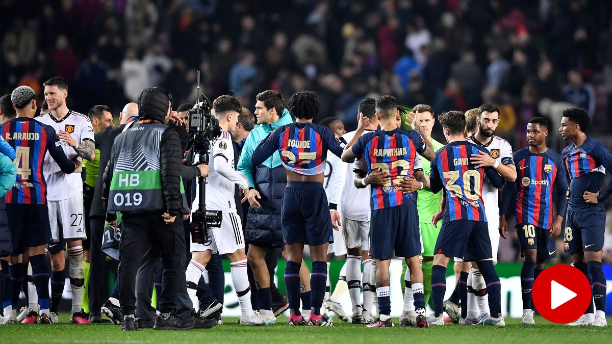 Los jugadores del FC Barcelona tras el choque contra el United