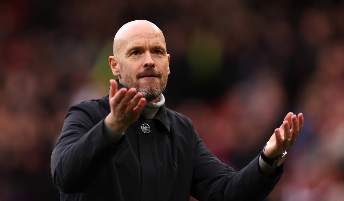 Ten Hag during a match v Leicester City
