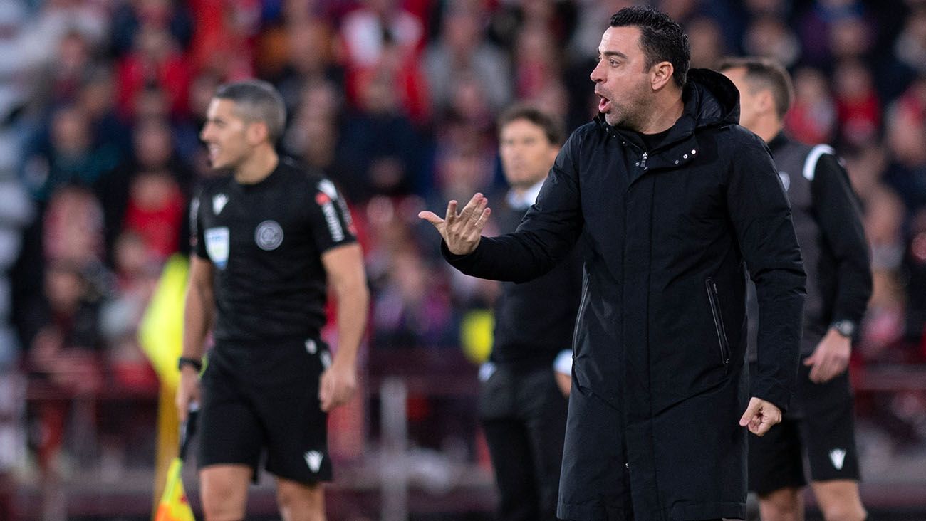 Xavi Hernández during Almería-Barça