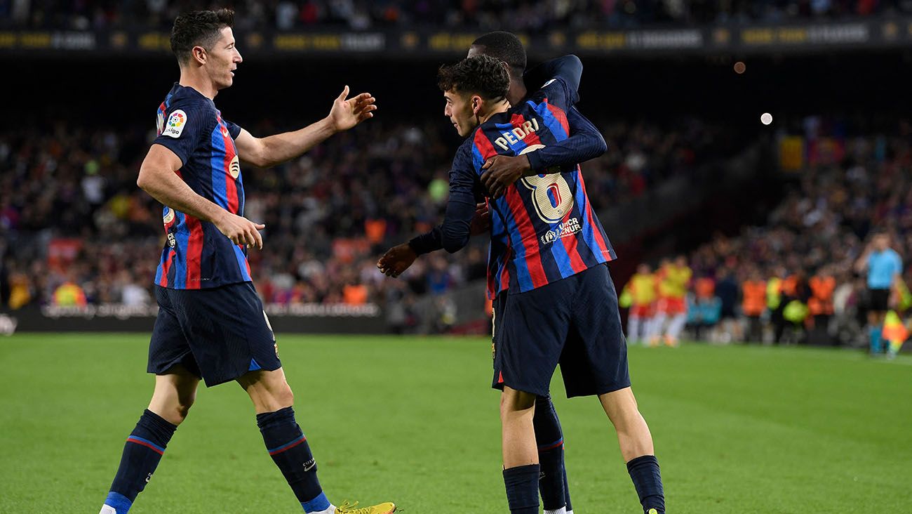 Lewandowski, Dembélé y Pedri festejan un gol con el FC Barcelona