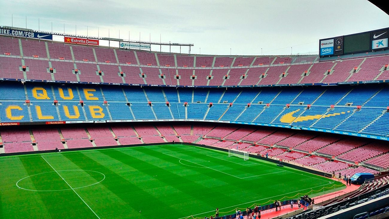 El Camp Nou vacío antes de un partido
