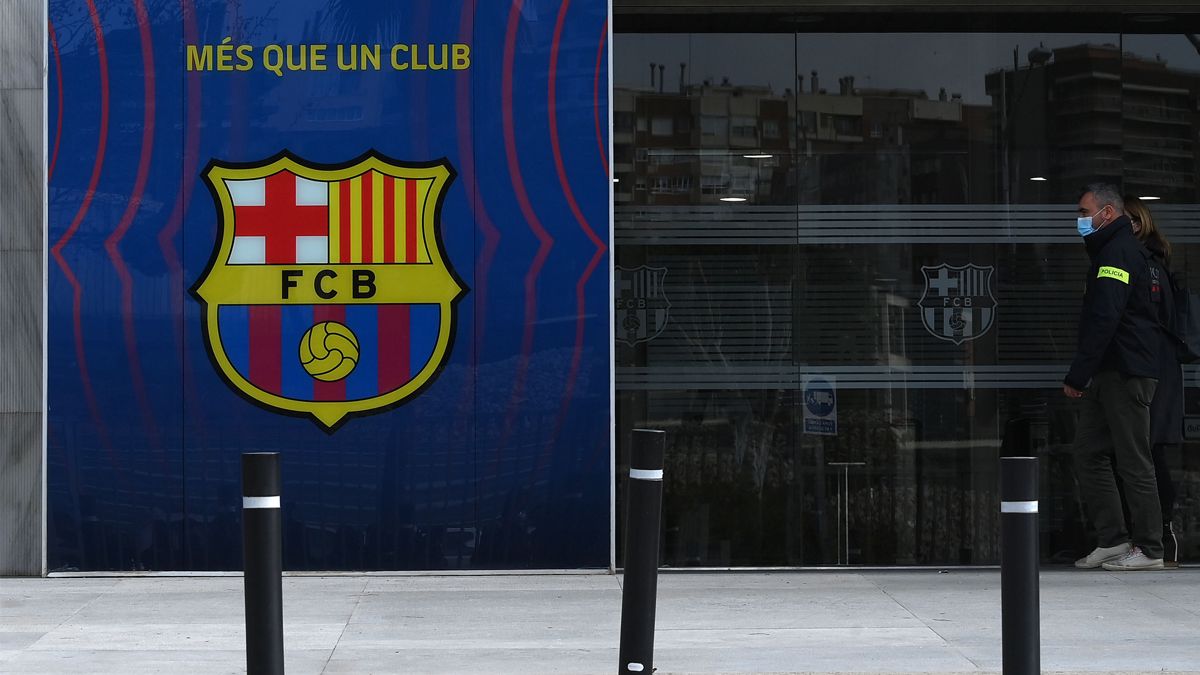 Oficinas del FC Barcelona en medio de una investigación en 2021
