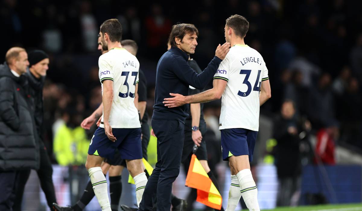 Conte and Lenglet after a Tottenham match