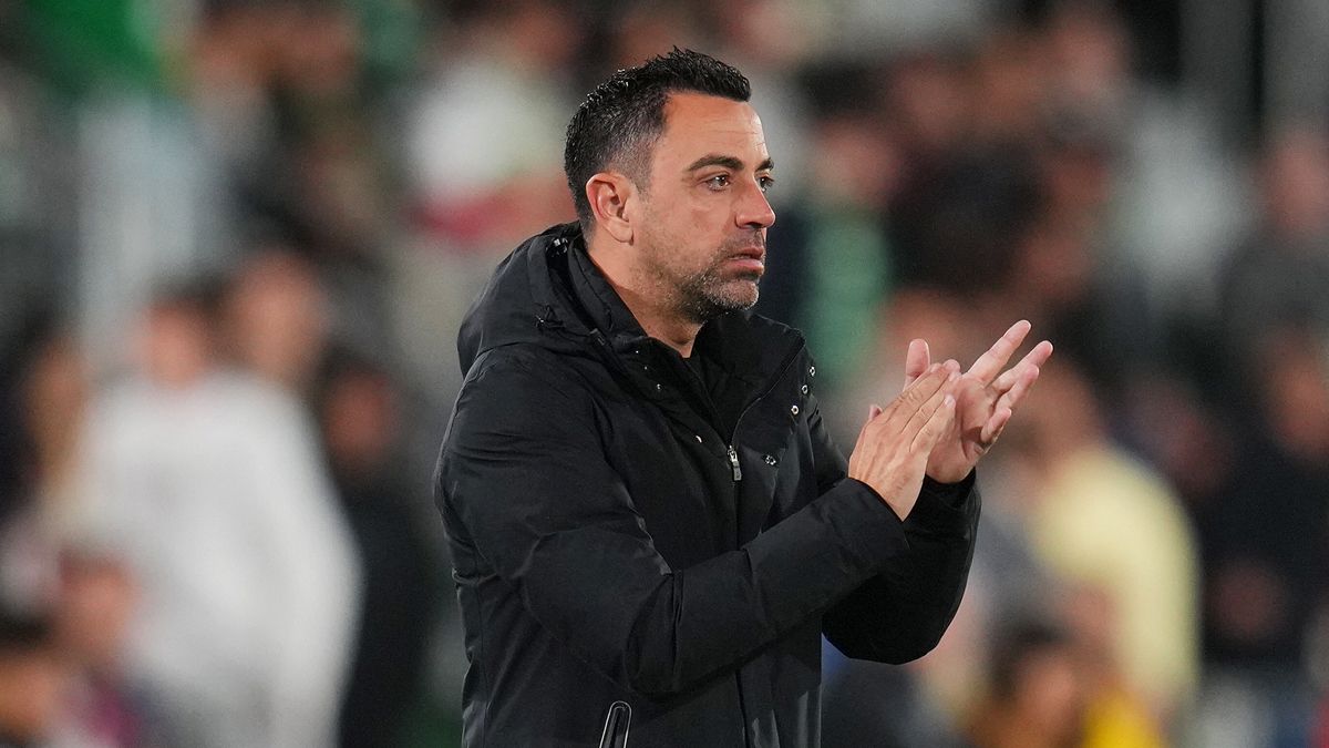 Xavi Hernández durante el Elche vs Barça