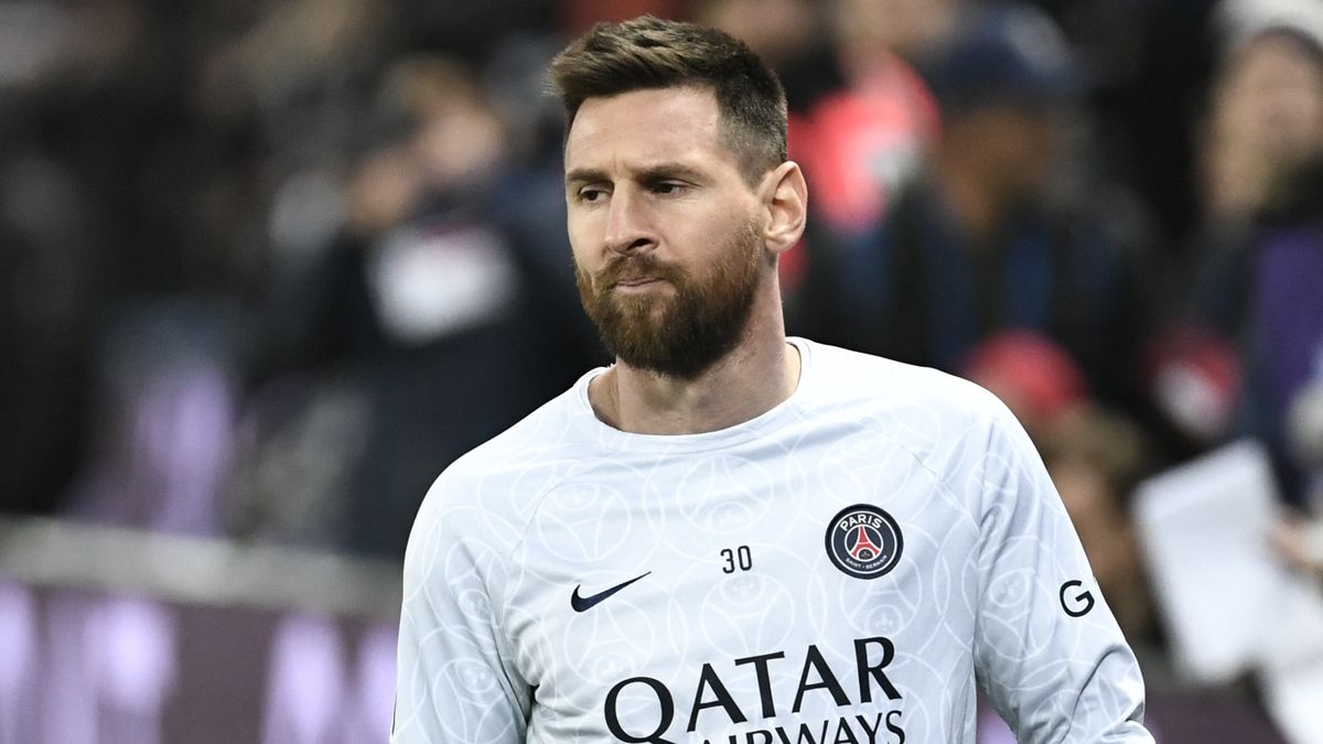 Leo Messi en la previa del PSG vs Lyon