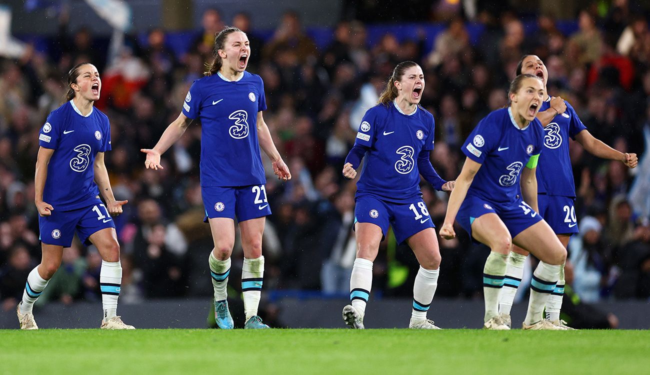 The women's Chelsea in the penalty shootout against PSG