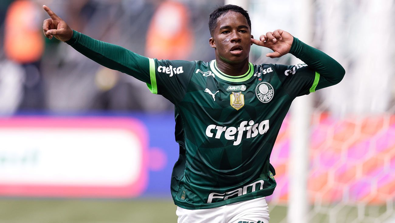 Endrick celebrando un gol con el Palmeiras