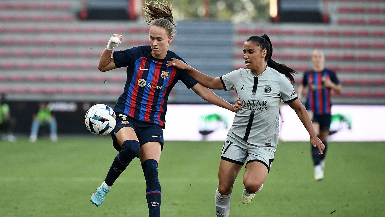 Caroline Graham Hansen en un partido con el FC Barcelona